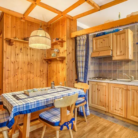 Cozy In Ayas With Kitchenette Apartmán Champoluc