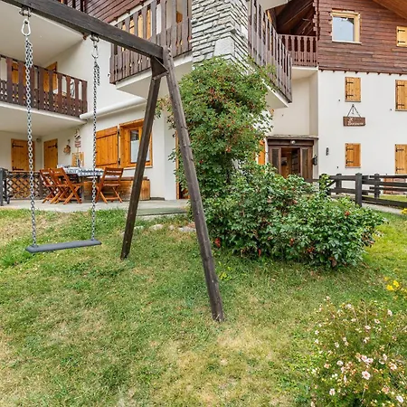 Apartmán Cozy In Ayas With Kitchenette