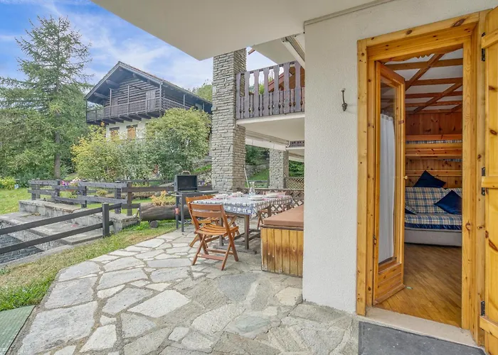 Cozy In Ayas With Kitchenette